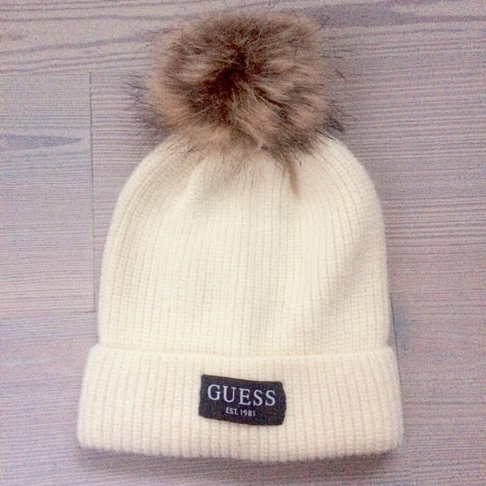 GUESS Knit beanie